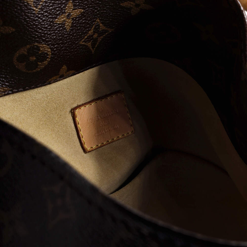 Louis Vuitton Artsy Handbag Canvas Mm #229582L21B - Picture 8 of 9